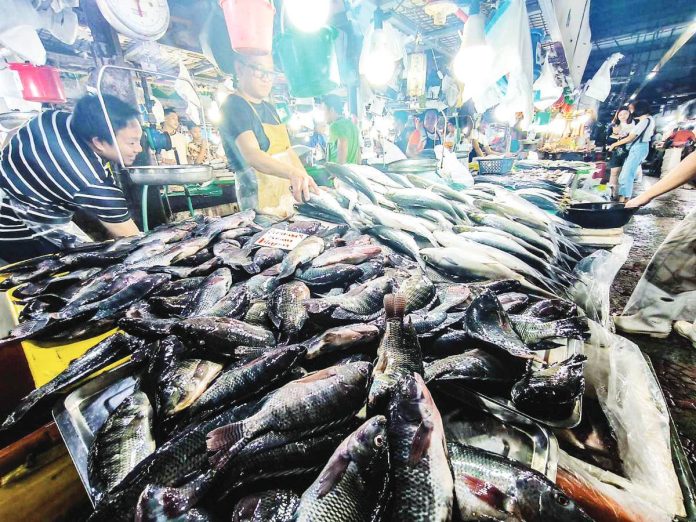 There is an abundant supply of fresh seafood at Nepa Q-Mart in Quezon City. The July 2025 inflation rate slowed to 0.9 percent year-on-year, down from 1.4 percent in June, with Philippine Statistics Authority data showing that rice inflation drove the annual slowdown in the food index after it registered a 15.9 percent decline from a 14.3 percent drop in June. PLA