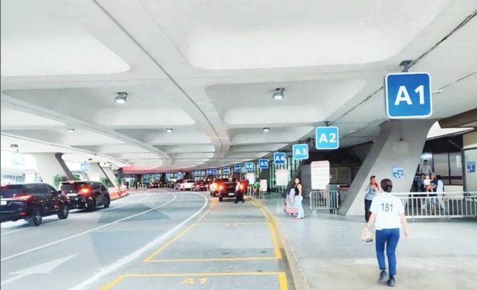 LTO suspension The Land Transportation Office says it has suspended a lot of erring taxi and Transport Network Vehicle Service at the Ninoy Aquino International Airport in the past weeks. NEW NAIA INFRA CORP. PHOTO