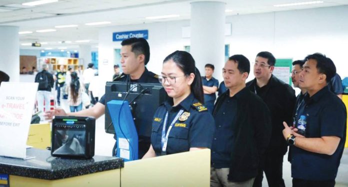 NAIA_green_lane_copy_resized Bureau of Customs officials led by Commissioner Ariel Nepomuceno inspect the passenger traffic at the Customs Arrival Area of the Ninoy Aquino International Airport on Aug. 14, 2025. BOC PHOTO