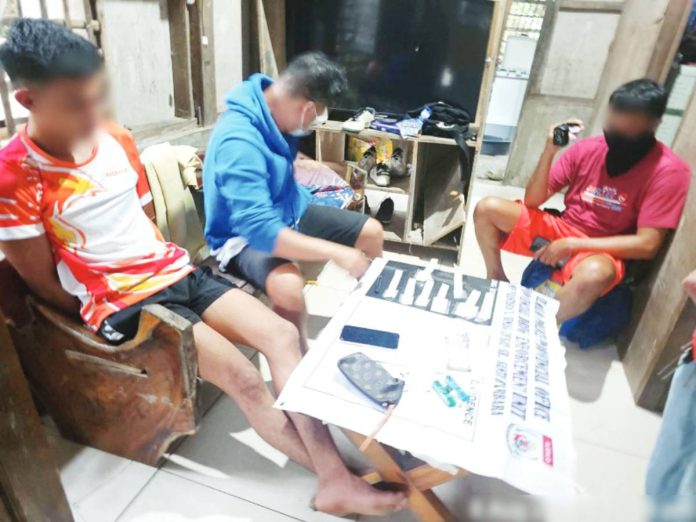 P1M shabu Alias “Arvie” (left) was caught with P578,000 worth of suspected shabu in a buy-bust operation in Barangay Nasugban, Santa Barbara, Iloilo on Friday afternoon, August 8, 2025. IPPO PHOTO