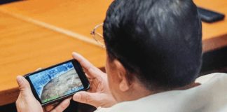 AGAP party-list’s Cong. Nicanor Briones confirmed he viewed a cockfight video while inside the House session hall on Monday but insisted he was not gambling and does not even know how to engage in electronic sabong (e-sabong).
