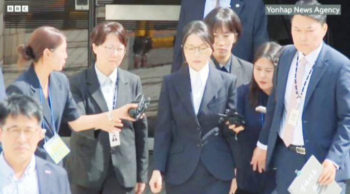 South Korea’s former first lady Kim Keon Hee arrives at detention center. She faces a raft of charges, including stock manipulation and bribery. BBC