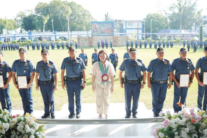 banner_pic1_resized FOR A SAFER AND MORE PROGRESSIVE ILOILO CITY. Mayor Raisa P. Treñas served as guest speaker at the Police Regional Office 6’s Flag Raising and Awarding Ceremonies yesterday, August 4. In her message, she reaffirmed the Iloilo City Government’s full support to the Philippine National Police. As the new mayor, she vowed to continue and strengthen the city’s legacy of collaboration with the police, from crime and drug prevention to the protection of women and children, and enhanced disaster preparedness. PHOTOS FROM RAISA TREÑAS FB PAGE
