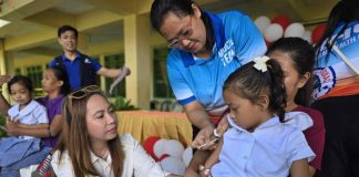 Learners from President Roxas West Elementary School received their vaccines through the School-Based Immunization (SBI) Program of the Department of Health and the Department of Education. CPHO PHOTO