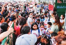 Education allocation in proposed budget ‘falls short of UNESCO standard’ — biz group The Philippine Business for Education encouraged the government to invest more in Filipino education, nutrition, and healthcare. Photo shows parents and guardians waiting for students exiting the Aurora A. Quezon Elementary School in Manila on the first day of classes in August 2022. GEORGE CALVELO/ABS-CBN NEWS PHOTO