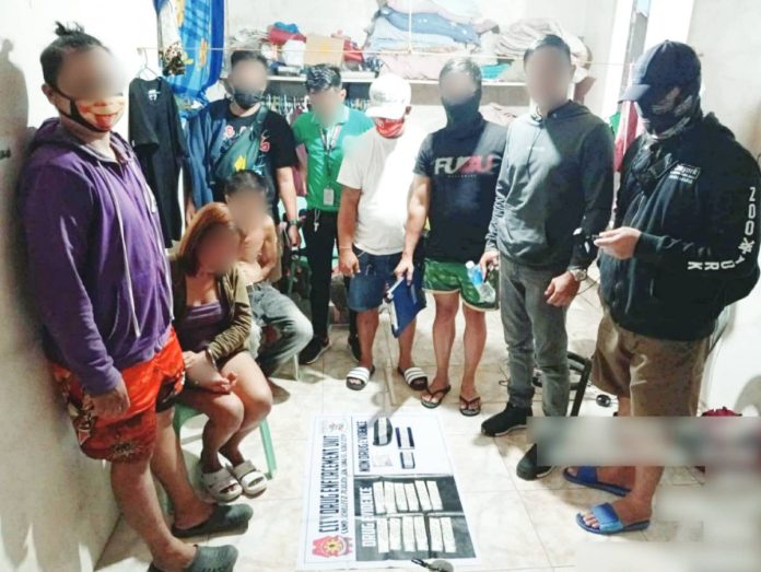flower vendors Police seized around 60 grams of suspected shabu valued at around P408,000 from two flower vendors in Barangay San Pedro, Jaro, Iloilo City, on Aug. 19, 2025. ICPO PHOTO