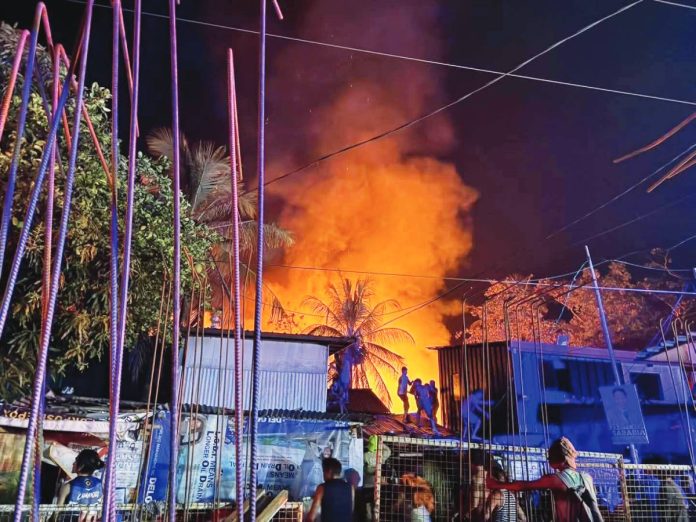 lapuz fire Fire fighters and residents contained a fire that broke out in Zone 1, Barangay Alalasan, Lapuz, Iloilo City on Sunday night, August 24, 2025. DYRI RMN ILOILO PHOTO