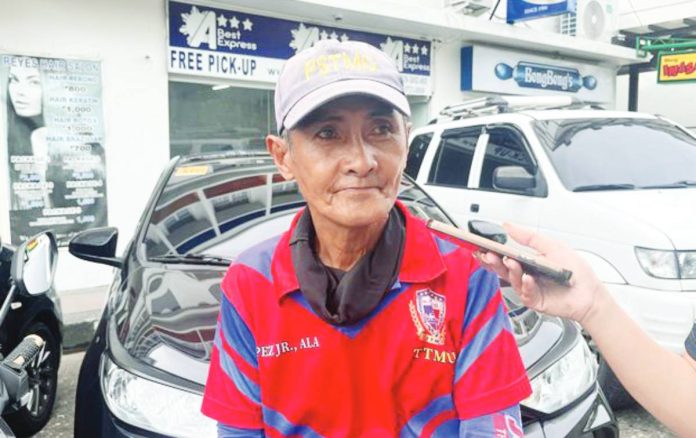 Traffic enforcer Augusto Lopez Jr., 57, said discipline and avoiding risky environments were his ways of keeping his daughters safe. “I always told them to come home early and avoid bad company. Most trouble happens when kids fall in with the wrong crowd, especially where drugs are involved,” he says in Hiligaynon.