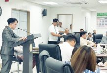 Councilor Rex Marcus Sarabia delivers a privileged speech during the Sangguniang Panlungsod session on July 30, 2025, calling for a legislative investigation into public and private infrastructure projects allegedly contributing to flooding in Iloilo City. MAI LADIAO/PN