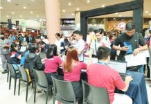 Jobseekers flock to the TRAIbahO PESO Job Fair & TESDA National Tech-Voc Day at Robinsons Place Iloilo on Aug. 22, where over 10,000 local and overseas employment opportunities were opened as part of Iloilo City’s 88th Charter Day celebration. AJ PALCULLO/PN