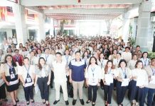 New 4Ps hires to ease caseload, buoy DSWD support for poor WV families The Department of Social Welfare and Development in Region 6 strengthens its frontline workforce as 257 newly hired City and Municipal Links under the Pantawid Pamilyang Pilipino Program (4Ps) take their oath of office on August 1, 2025, at the agency’s regional compound in Molo, Iloilo City. These personnel will be deployed across Western Visayas to provide direct case management support to 4Ps beneficiary households. DSWD-6 PHOTO