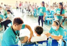 Health workers administer vaccines to a learner during the launch of the 2025 School-Based Immunization Program in Bingawan, Iloilo. This is a joint effort of the Iloilo Provincial Government, Department of Health, and Department of Education to protect students against preventable diseases. ILOILO PROVINCIAL HEALTH OFFICE PHOTO