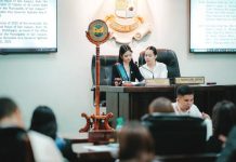 Iloilo’s student leaders gain firsthand experience in provincial governance Iloilo’s Vice Gov. Nathalie Ann Debuque guides her student vice governor counterpart Charlene Anne Gargaritano of Tubungan National High School as presiding officer during a session of the Sangguniang Panlalawigan. FROM THE FACEBOOK OF VICE GOV. NATHALIE ANN DEBUQUE