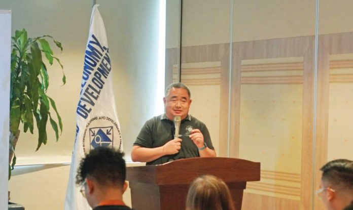 “There are advantages and disadvantages of having a low fertility rate; there are pros and cons. There are short-to-medium term advantages, but long-term disadvantages,” said Regional Director Arecio Casing Jr. of the Department of Economy, Planning, and Development, formerly the National Economic and Development Authority. DEPDEV-6 PHOTO