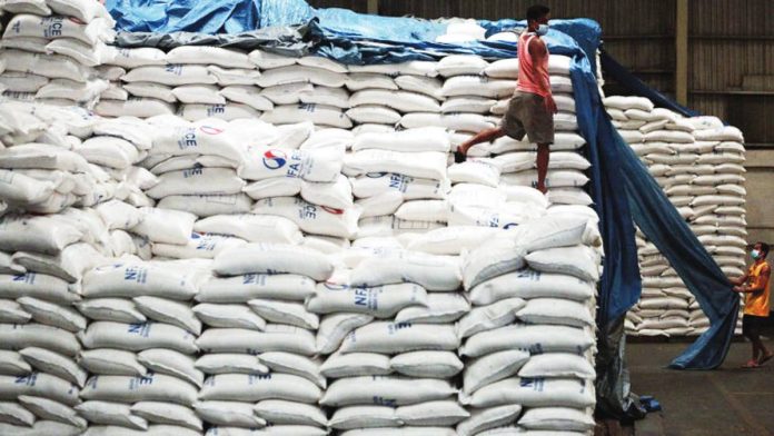 rice_tariffs_resized President Ferdinand Marcos Jr. has yet to act on a separate recommendation from the Department of Agriculture to gradually restore the tariff on imported rice to 35 percent from the current 15 percent. INQUIRER FILE PHOTO