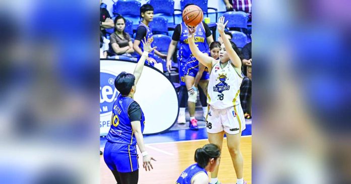 sports Berberabe_superimposed Tagaytay Tol Patriots’ Stefanie Berberabe pulls up for a basket. PHOTO COURTESY OF WMPBL