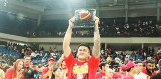 Ilonggo Jericho Cruz of San Miguel Beermen raises his PBA Finals MVP plaque. PHOTO COURTESY OF FASTBREAK/ROG NICOLAS