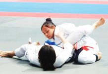 Filipina Kaila Napolis in action against South Korea’s Eon Ju Im. PSC PHOTO