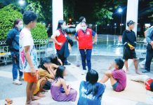 Richelle Verdeprado-Mangga (center), head of the Department of Social Services and Development, together with other members of Anti-Mendicancy Task Force, oversaw the rescue of the minors at the Bacolod Public Plaza on Tuesday night, Aug. 19, 2025. BACOLOD CITY COMMUNICATIONS OFFICE PHOTO
