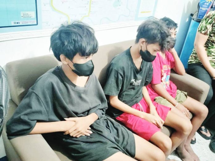 Three street children aged 13 to 15 are now under the custody of the Bacolod City’s Department of Social Services and Development after they were reportedly seen threatening customers at a fast-food chain in front of the city public plaza. MAE SINGUAY/PN 