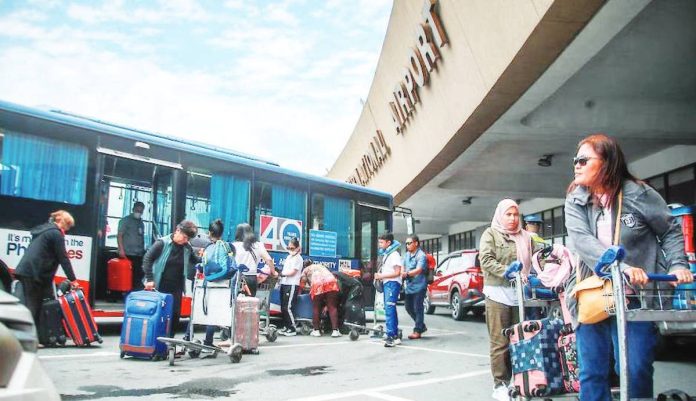 terminal_fees.JPG_resized (1) Travelers arrive at the Ninoy Aquino International Airport Terminal 1 in Pasay City. JONATHAN CELLONA/ABS-CBN NEWS FILE PHOTO