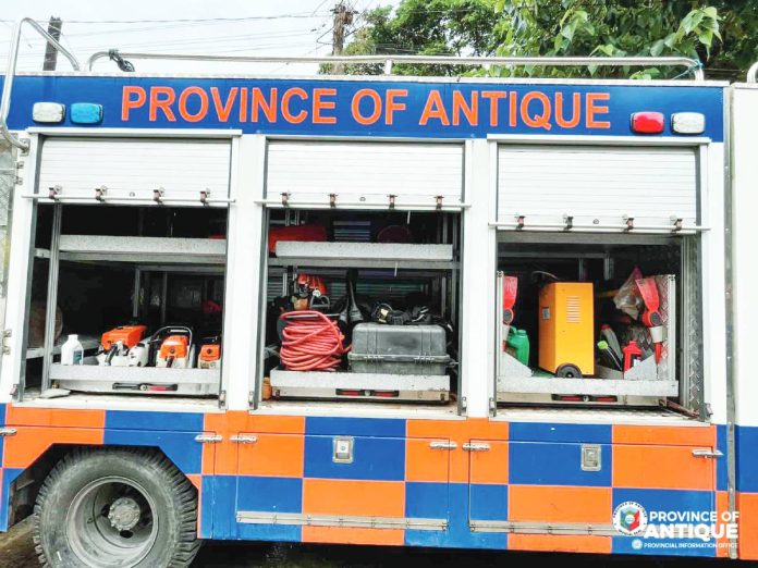 The Provincial Disaster Risk Reduction and Management Office (PDRRMO) prepares its personnel and equipment for pre-deployment and pre-repositioning Thursday afternoon, September 25, as northern and central Antique were placed under Tropical Cyclone Wind Signal (TCWS) No. 1 due to Severe Tropical Storm “Opong.” Photo courtesy of the PROVINCE OF ANTIQUE.