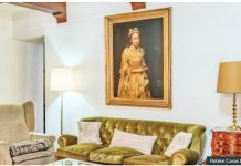 Painting looted by Nazis recovered in Argentina The painting of Contessa Colleoni by Italian artist Giuseppe Ghislandi seen during a press conference in Mar del Plata, Argentina after its recovery from a house that had belonged to a daughter of a Nazi fugitive. STR/EPA/Shutterstock