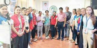 Representatives of Sustainable Livelihood Program Associations in Nueva Valencia Guimaras received cash aid from the  Department of Social Welfare and Development through its Seed Capital Fund. DSWD-6 PHOTO