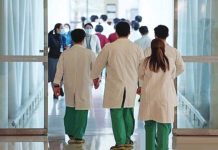 The Philippine Medical Association has warned the public against individuals performing medical procedures and offering diagnostic or treatment services without the legal authority to do so. These unlawful acts not only violate existing laws but also endanger the health, safety, and lives of the Filipino people. PNA