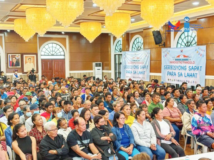 Handog ng Pangulo capiz Hundreds of Capisnons received free services and livelihood assistance through the “Handog ng Pangulo: Serbisyong Sapat Para sa Lahat” caravan, a flagship initiative of President Ferdinand “Bongbong” Marcos Jr. on September 13, 2025. PIA CAPIZ PHOTO