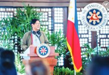 During the “Kumustahan Kasama ang Huwarang Pantawid Pamilya” at Malacañang Palace on Friday, Sept. 26, President Ferdinand Marcos Jr. announced that around PhP36 billion originally allocated for Department of Public Works and Highways’ flood control projects will be realigned to support various programs of the Department of Social Welfare and Development. PCO