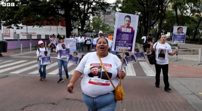 Mexico Demonstrations in Mexico on the International Day of the Disappeared. BBC