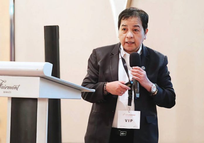 RE_targets_resized Department of Energy Undersecretary Mylene Capongcol says they are focusing on renewable energy projects that are already in the lineup to ensure that the companies will follow the timeline of completion. DOE PHOTO
