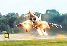 A Royal Air Force Typhoon fighter jet takes off. Fighter jets from the United Kingdom will defend Polish airspace after the incursion of Russian drones. UK MINISTRY OF DEFENCE