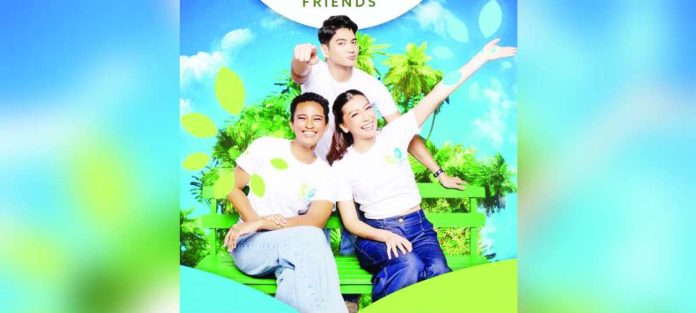 Miss Eco International Alexie Brooks (seated, left), The Miss Philippines-Eco International Gabbi Garballo (seated, right) and Mister Pilipinas-Eco International Kitt Cortez. EMPIRE.PH/FACEBOOK PHOTO
