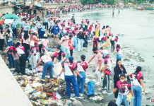 Hundreds of Antiqueño volunteers from different government agencies and St. Anthony’s College gathered at the Barangay 4 esplanade in San Jose de Buenavista, Antique to participate in the 2025 International Coastal Cleanup. PROVINCE OF ANTIQUE PHOTO