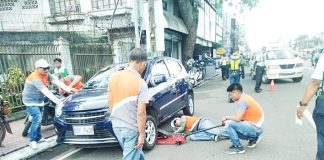 Personnel of Bacolod City’s traffic management office implemented City Ordinance No. 818 – which was later amended by City Ordinance No. 1035, Series of 2023 – along Lacson Street in this file photo.