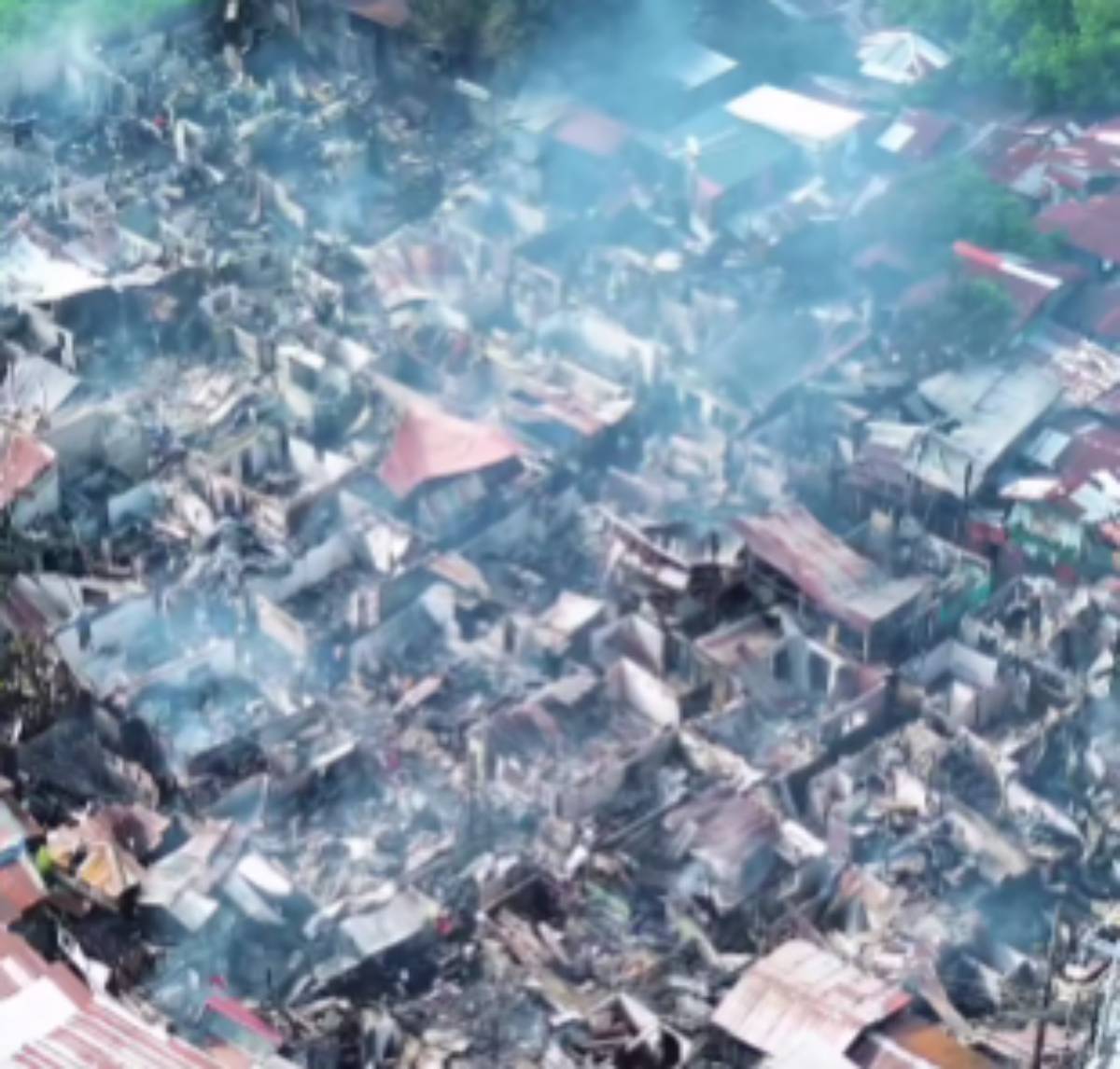 Bacolod fire razes over 200 houses, leaves P4.5-M damage