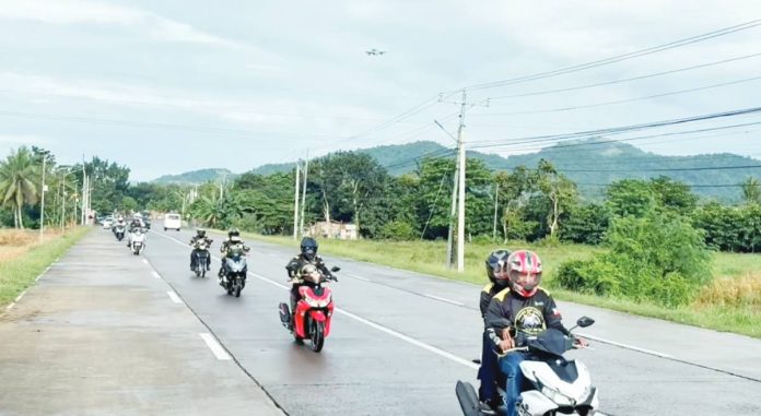 Hundreds of motorcycle riders, spearheaded and organized by the Brotherhood of Capiz Riders, took part in a unity ride on Sept. 21, 2025, to push for transparency and denounce corruption in government. PIA CAPIZ PHOTO
