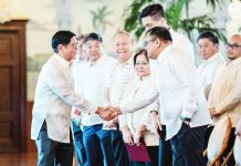 President Ferdinand R. Marcos Jr. congratulates the newly elected officials of the League of Provinces of the Philippines (LPP) during the oath-taking ceremony held at the Malacañan Palace on Sept. 3, 2025. PCO
