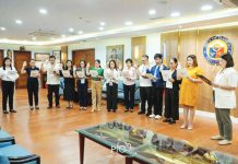 Iloilo City creates powerhouse education body to unify programs, raise literacy Mayor Raisa Treñas (extreme right) administers the oath-taking of members of the newly created Iloilo City Education Committee (EdCom) at City Hall on September 22, 2025. The multi-sectoral body will serve as the city’s central policy and planning arm to harmonize education programs and boost literacy. ILOILO CITY PIO PHOTO