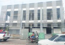The Mandurriao Public Market building in Iloilo City is set for turnover by the Department of Public Works and Highways – Iloilo City District Engineering Office to the city government despite incomplete facilities, with only 80 of the planned 200 stalls completed. BOMBO RADYO ILOILO PHOTO