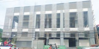 The Mandurriao Public Market building in Iloilo City is set for turnover by the Department of Public Works and Highways – Iloilo City District Engineering Office to the city government despite incomplete facilities, with only 80 of the planned 200 stalls completed. BOMBO RADYO ILOILO PHOTO