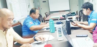 The Iloilo Provincial Civil Defense Operations Center (OpCen) closely monitors the approach of Super Typhoon “Nando”, preparing for possible strong winds and landslides. Although Iloilo is not expected to be directly in the typhoon’s path, residents are urged to remain vigilant and follow safety protocols. On the extreme left is Joerey Porras, supervisor of OpCen. NELJOY N. GALIGAO/PN