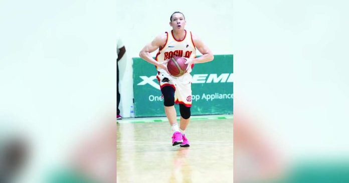 Alex Cabagnot plays a key role for the Basilan Starhorse Viva Portmasters. MPBL PHOTO