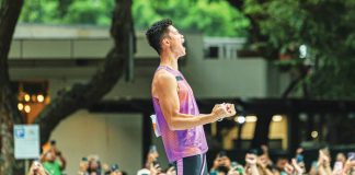 Filipino pole vaulter Ernest John Obiena rejoices after ruling the Atletang Ayala World Pole Vault Challenge. UST'S THE VARSITARIAN PHOTO
