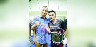 Negrense boxer Renz Rosia with boxing promoter Dante Almario. PHOTO COURTESY OF I'M BOXING FAN FACEBOOK PAGE