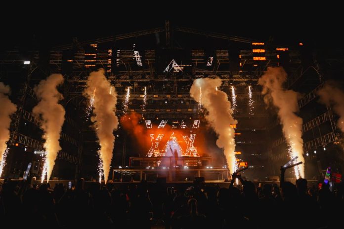 DJ Alan Walker performing at the International Series Philippines presented by BingoPlus Music Festival