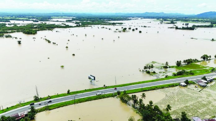 Capiz_state_of_calamity_resized_compressed An aerial view, captured on Oct 19, shows damaged houses and flooded farmlands along the highway approaching the Municipality of Sigma, Capiz. CIVIL DEFENSE WV FB PHOTO