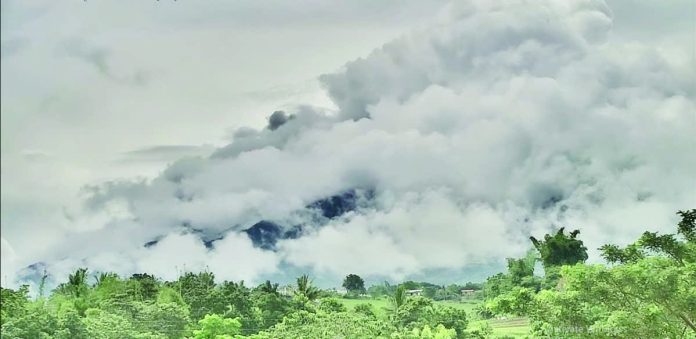 Kanlaon_resized_compressed Time-lapse footage of ash emission at the summit crater of Kanlaon Volcano that occurred at 12:37 p.m. to 12:57 p.m. on October 30, 2025. SCREENGRAB FROM PHIVOLCS FB